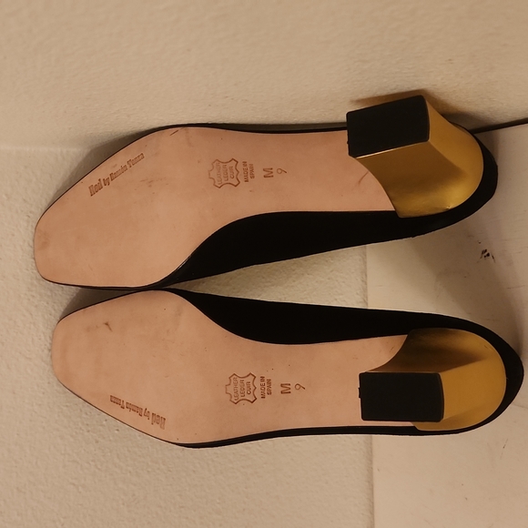 ♤ Vintage Red by Ramon Tenza Black Velvet Heels - Picture 7 of 8